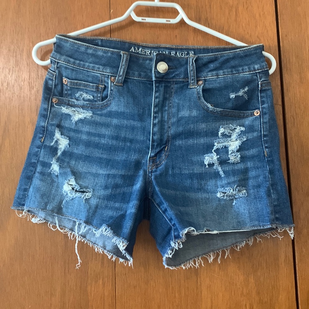 American Eagle High Waisted Super Stretch Shorts Size 6